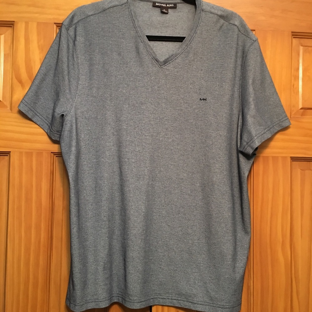 Michael Kors Grey V-neck Size XL